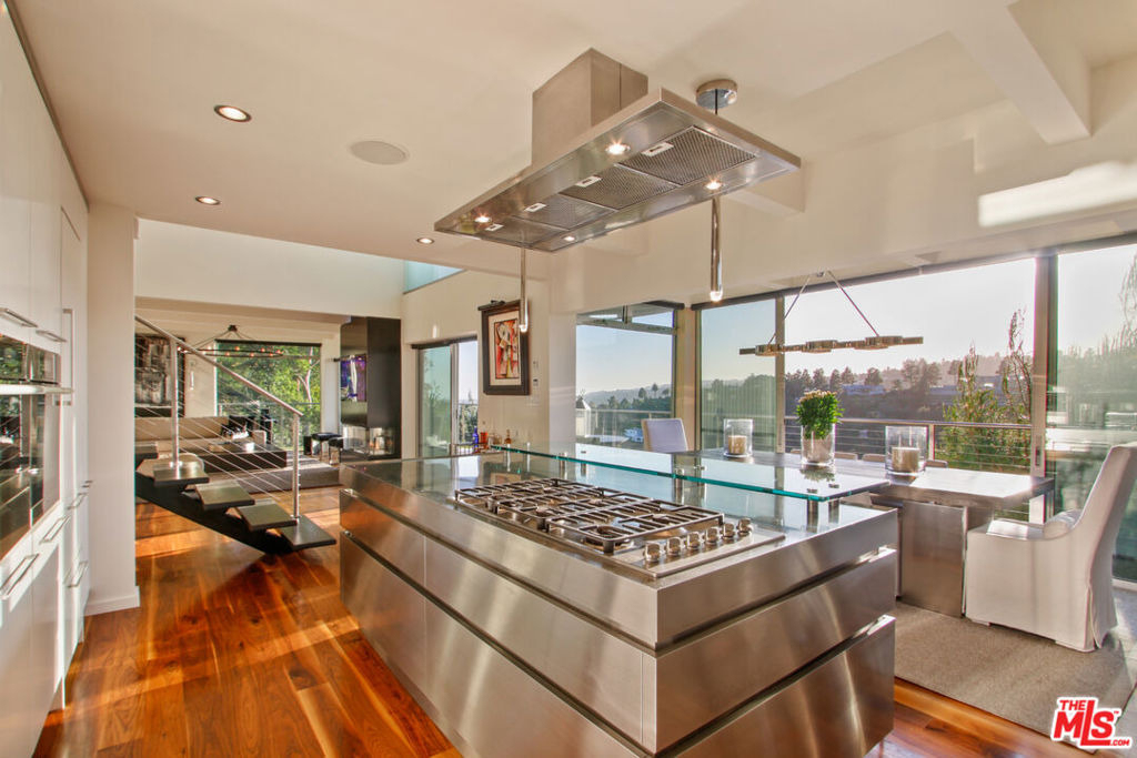 9416 Beverly Crest Drive - Photo 17