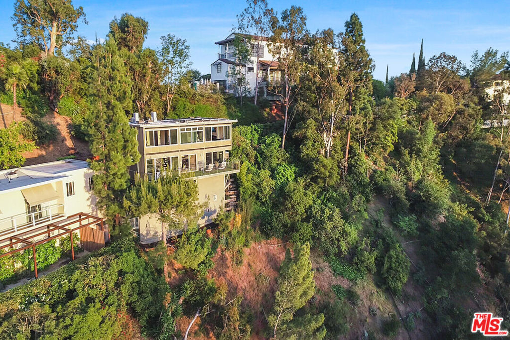 9416 Beverly Crest Drive - Photo 55