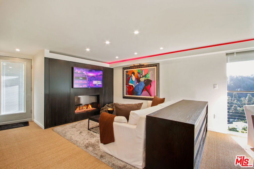 9416 Beverly Crest Drive - Photo 30