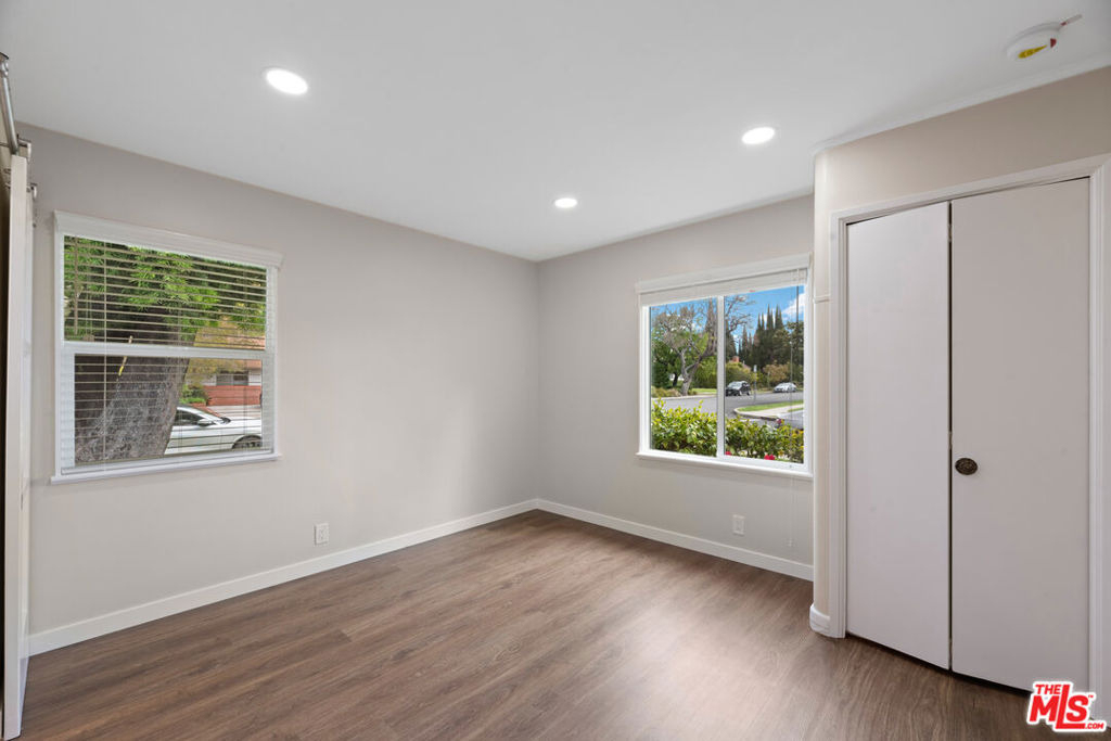 3101 Purdue Avenue - Photo 11