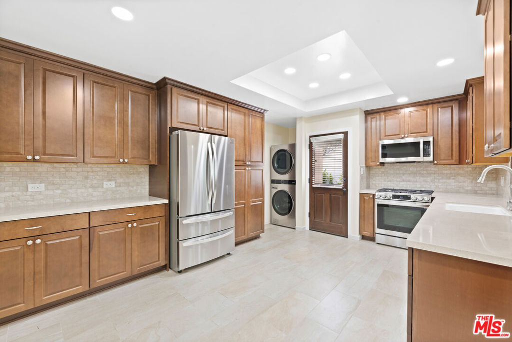 3101 Purdue Avenue - Photo 6