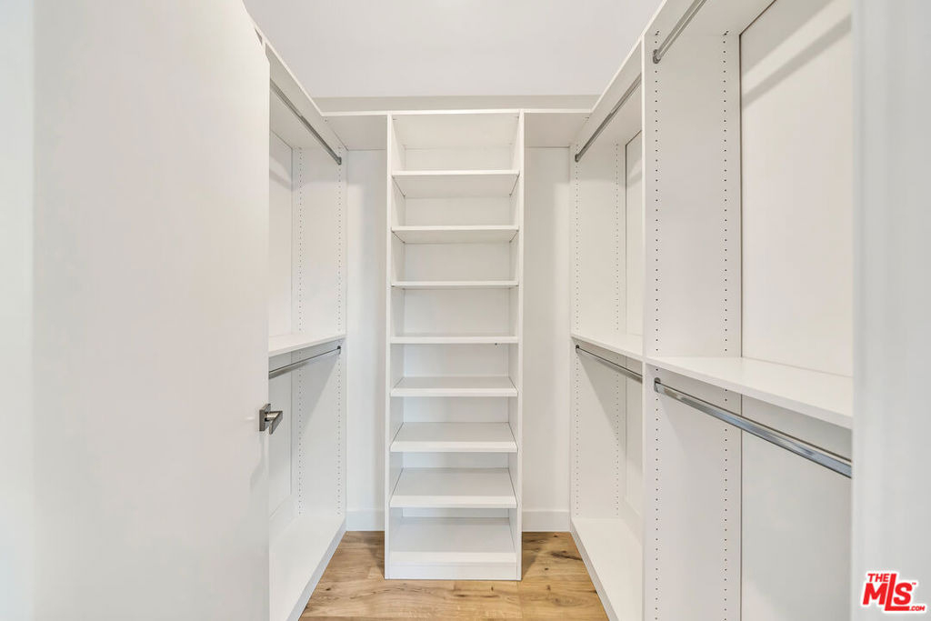 1584 W 37th Street - Photo 11