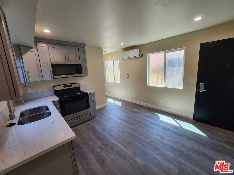 7302 Mace Place - Photo 7