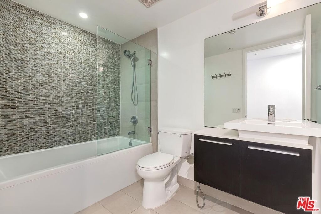 225 S Hamilton Drive - Photo 30