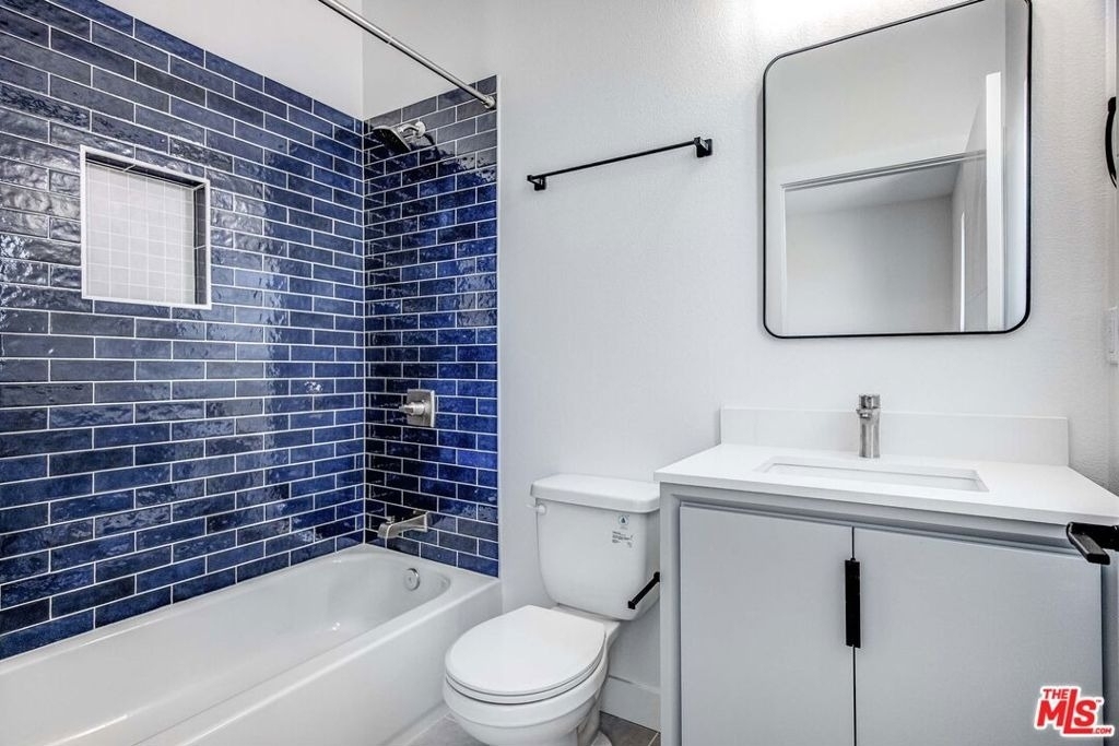 624 W 83rd Street - Photo 20