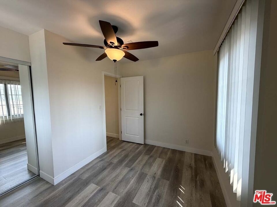 8818 Ramsgate Avenue - Photo 19