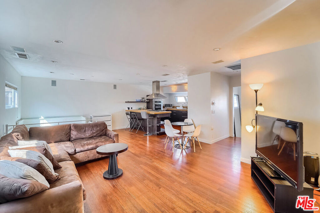 109 Dudley Avenue - Photo 2