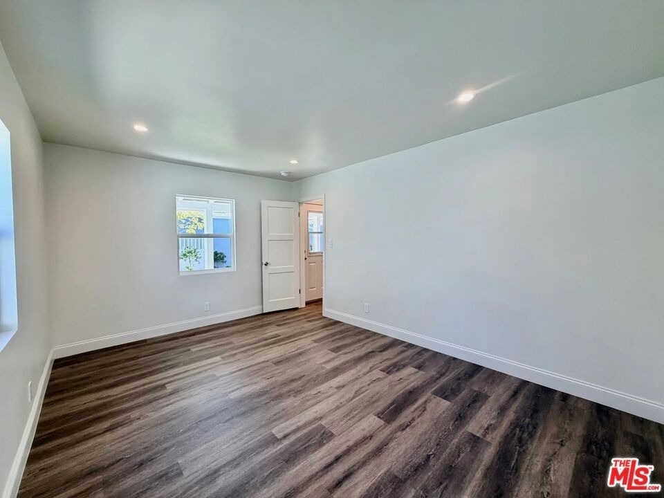 501 S Gaylord Drive - Photo 7