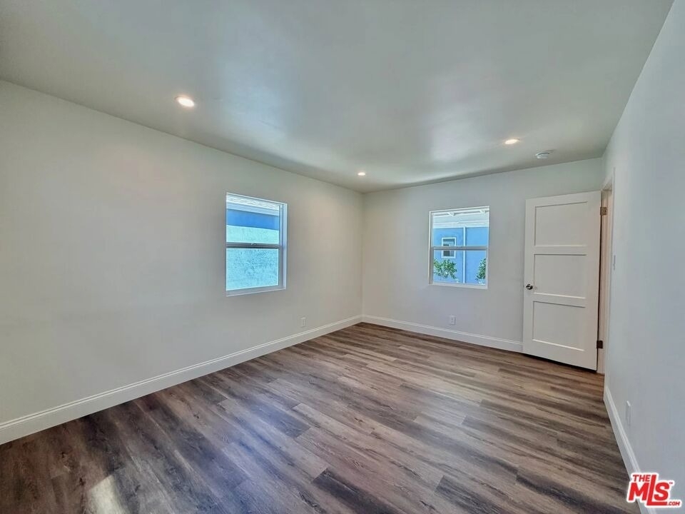 501 S Gaylord Drive - Photo 8