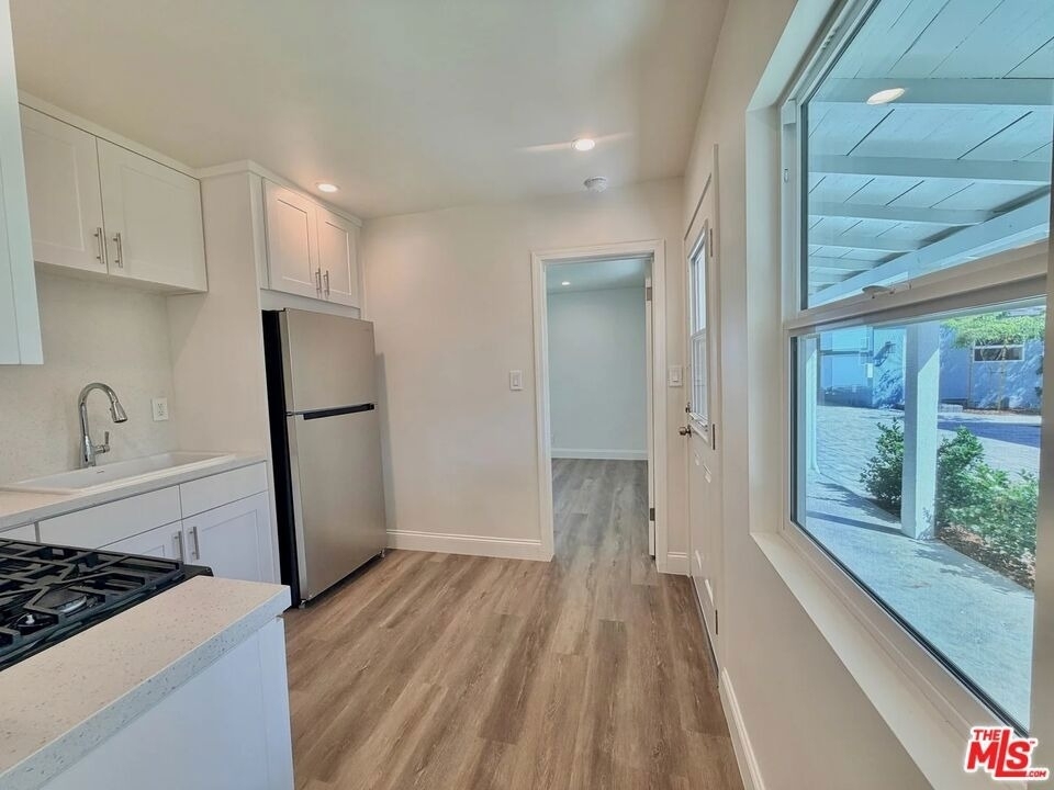 501 S Gaylord Drive - Photo 6