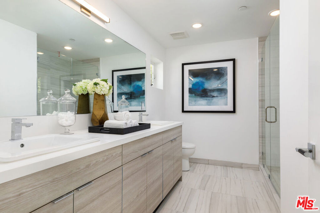 846 N Alta Vista Boulevard - Photo 21