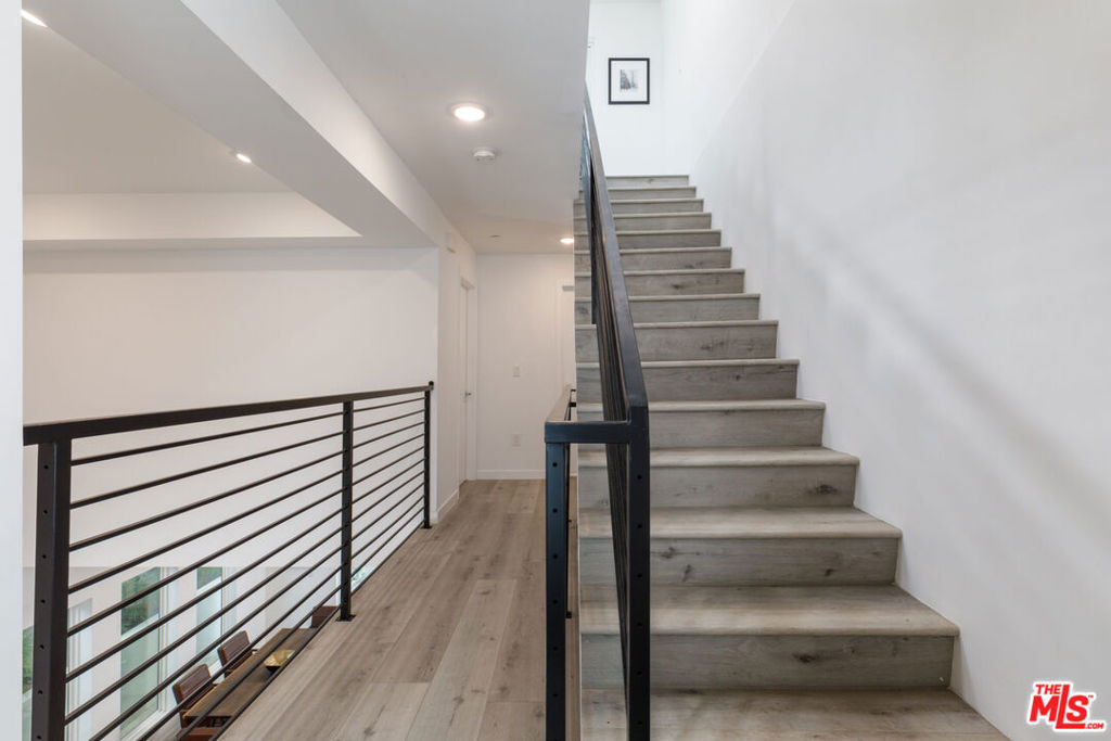 846 N Alta Vista Boulevard - Photo 13