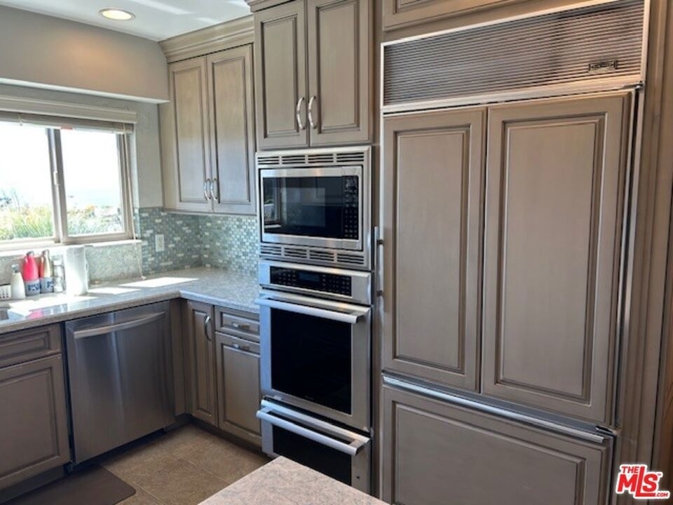 3908 Castlerock Road - Photo 4