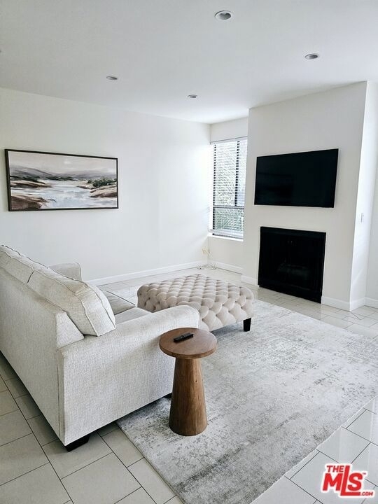12115 San Vicente Boulevard - Photo 2