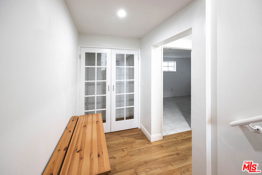 1110 W Muirlands Drive - Photo 18
