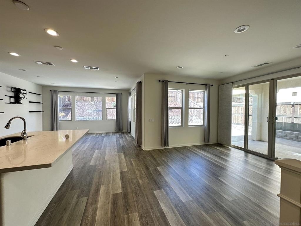 1031 Calle Deceo - Photo 4