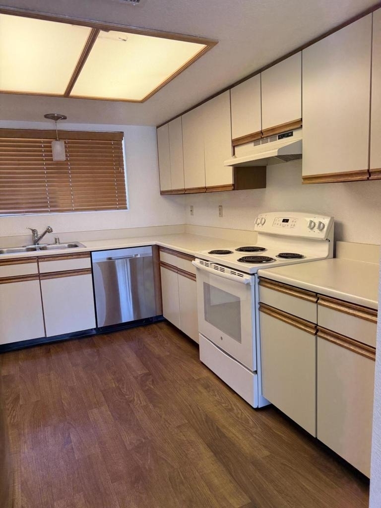 505 S Farrell Drive - Photo 7