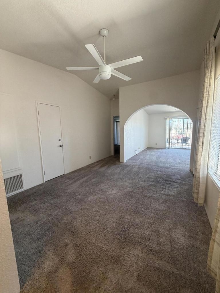 505 S Farrell Drive - Photo 3