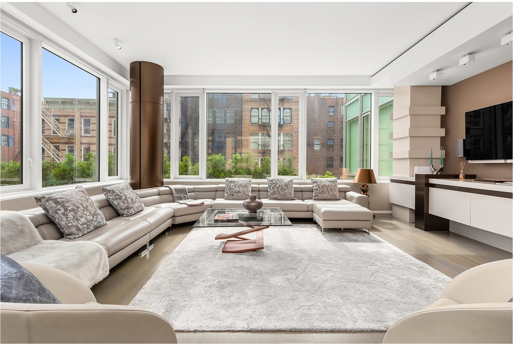 350 W Broadway - Photo 1