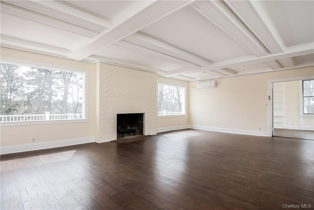 50 Greenacres Avenue - Photo 2