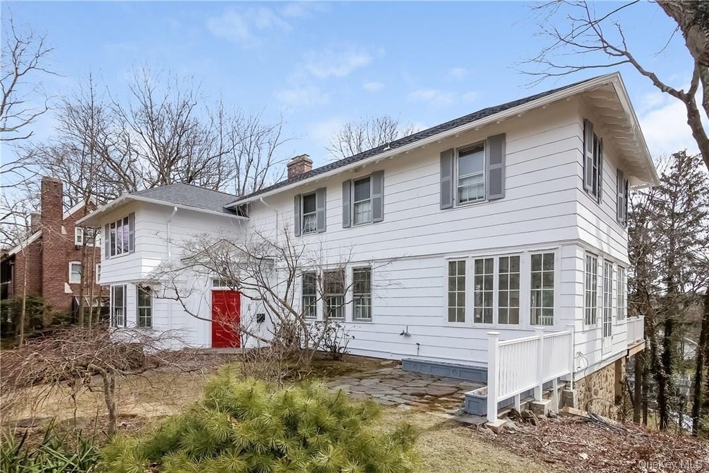 50 Greenacres Avenue - Photo 1
