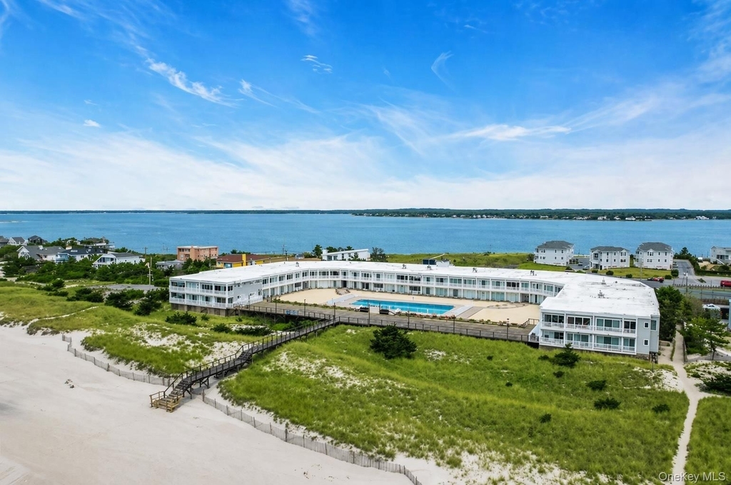 585 Dune Road - Photo 0