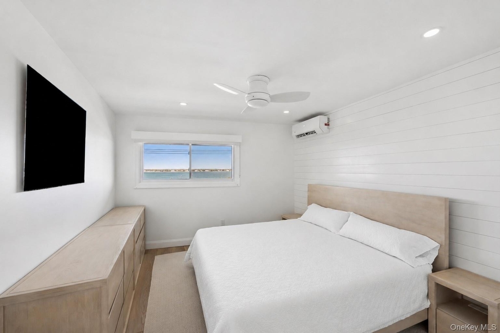 585 Dune Road - Photo 8