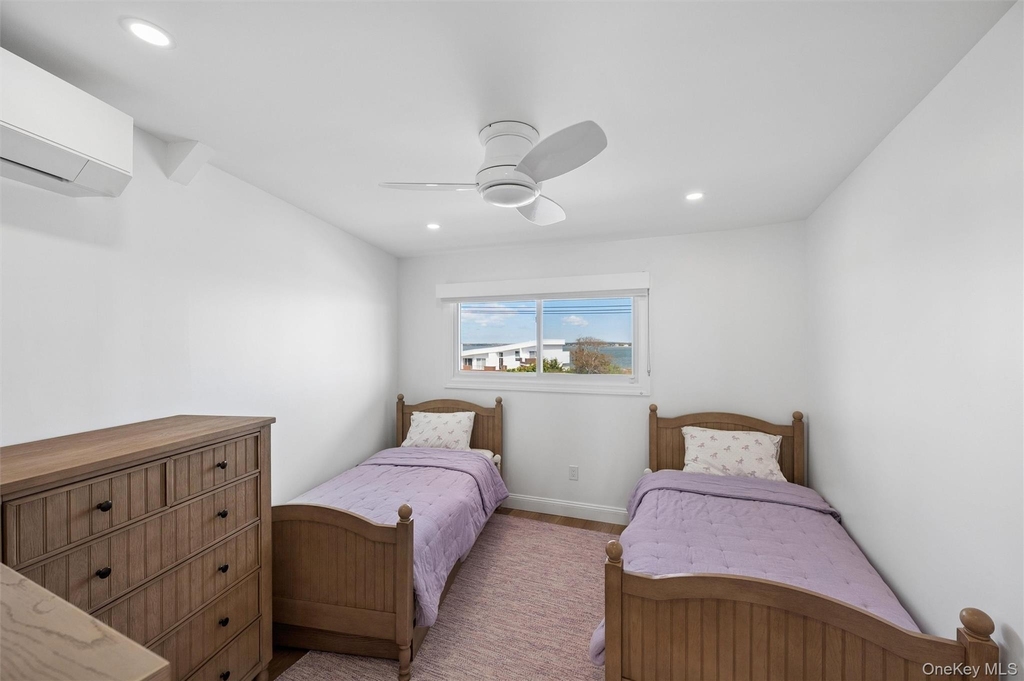 585 Dune Road - Photo 12