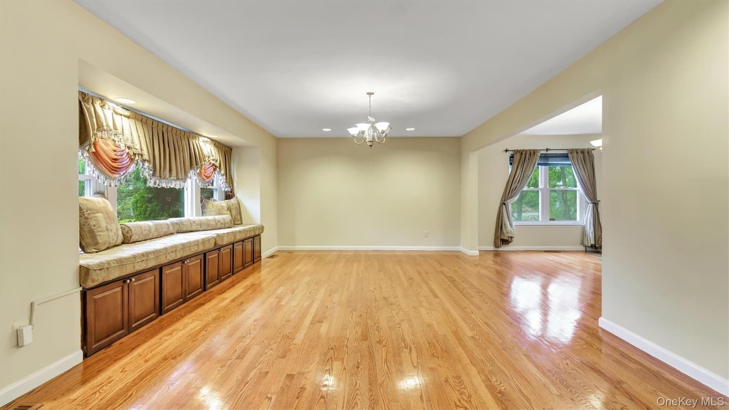 47 Carriage Road - Photo 5