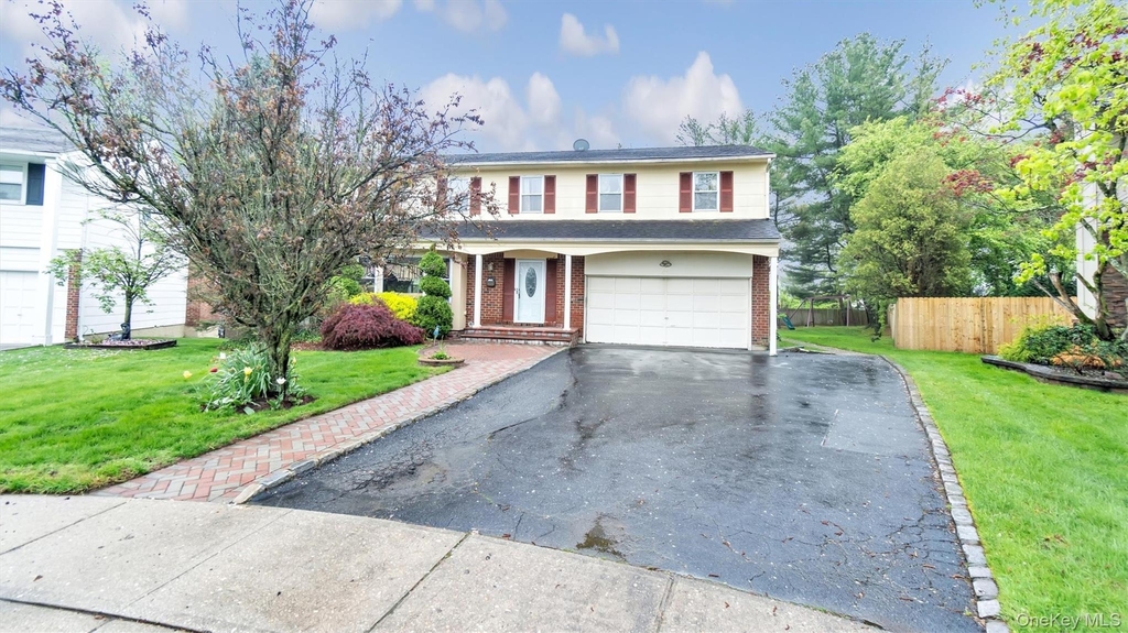 47 Carriage Road - Photo 2