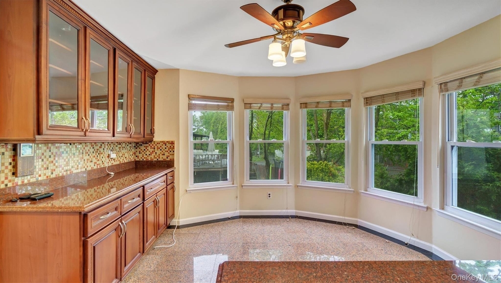 47 Carriage Road - Photo 10