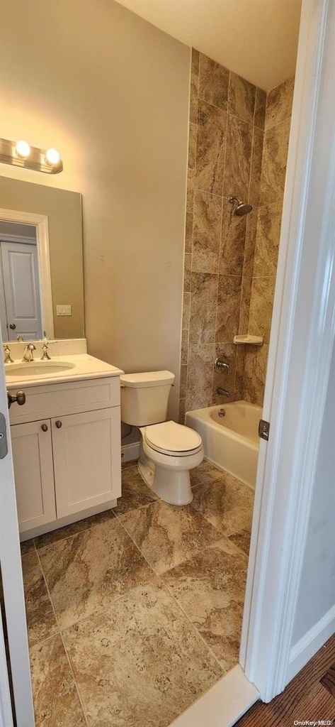 22 Bayville Avenue - Photo 6