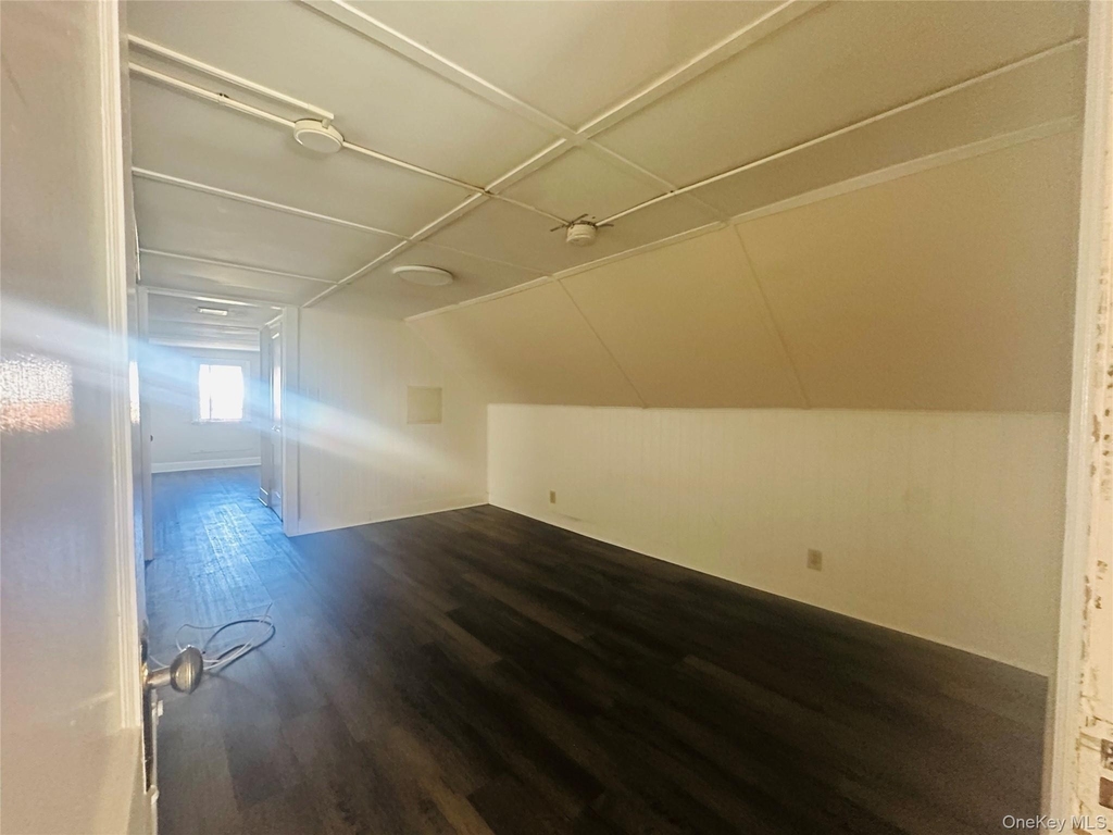 18 Taylor Avenue - Photo 3