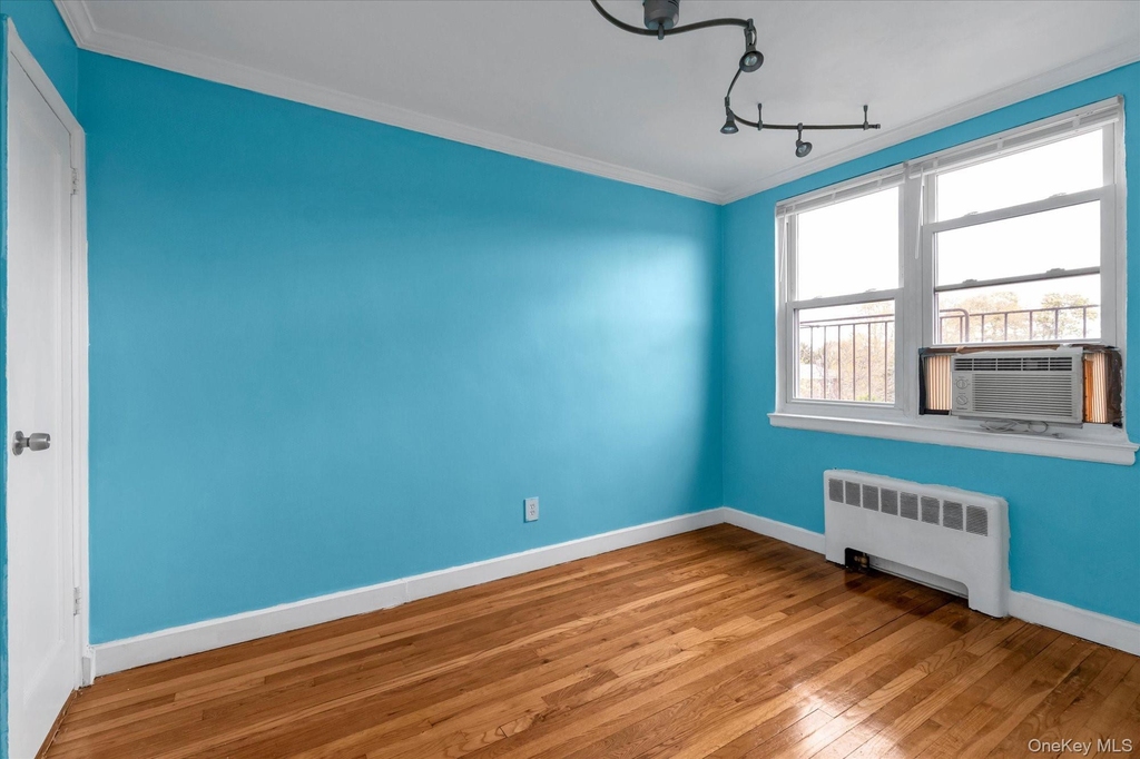 275 Maple Avenue - Photo 10