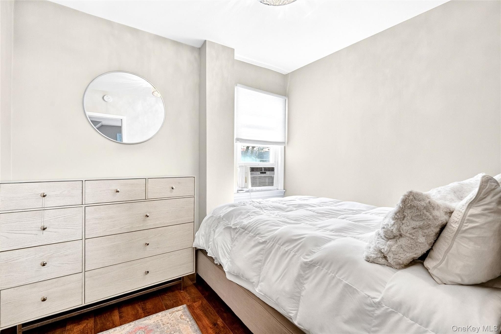 109 Broadway - Photo 21