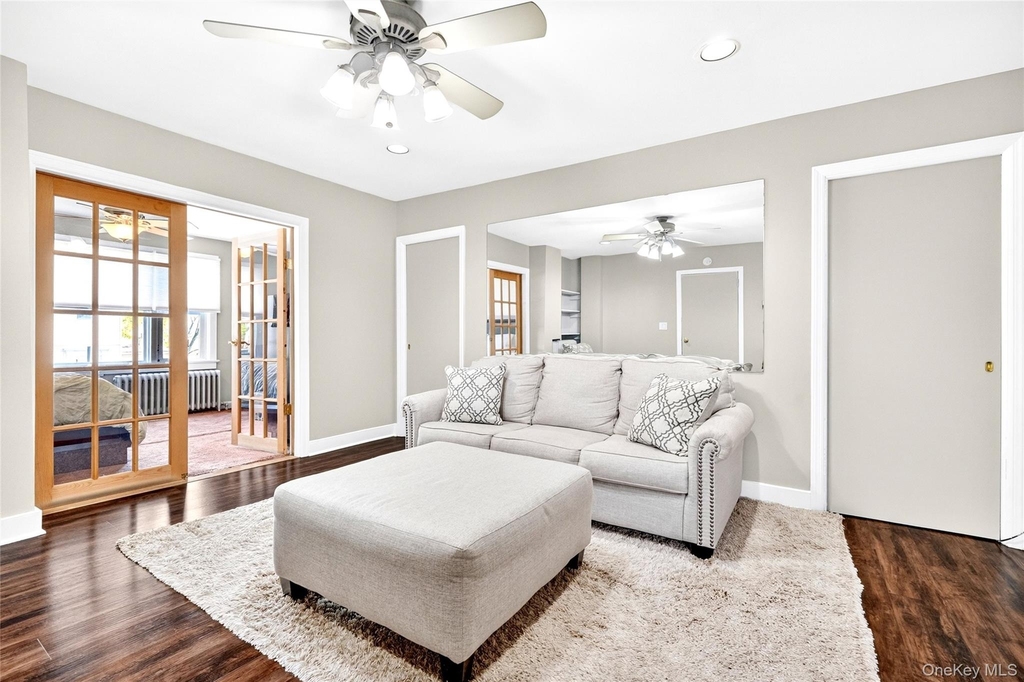 109 Broadway - Photo 7
