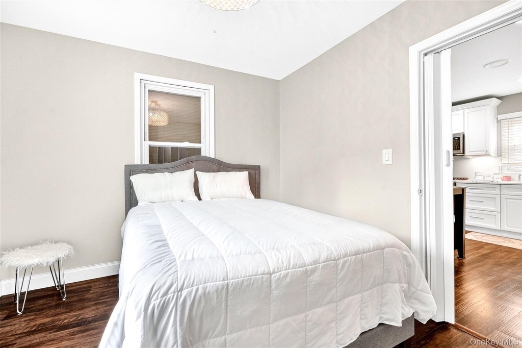 109 Broadway - Photo 24