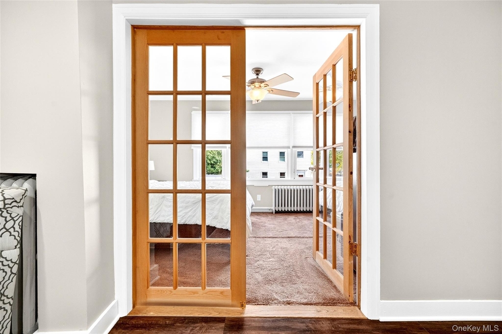 109 Broadway - Photo 11
