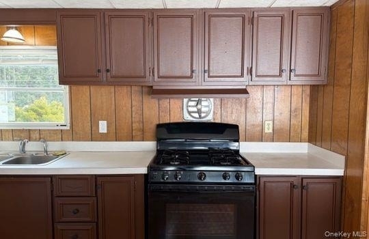 141 Gale Road - Photo 3