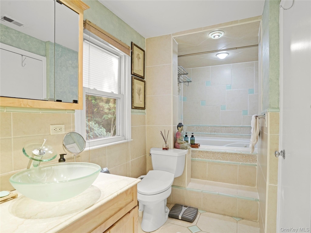 1035 Shore Acres Drive - Photo 14