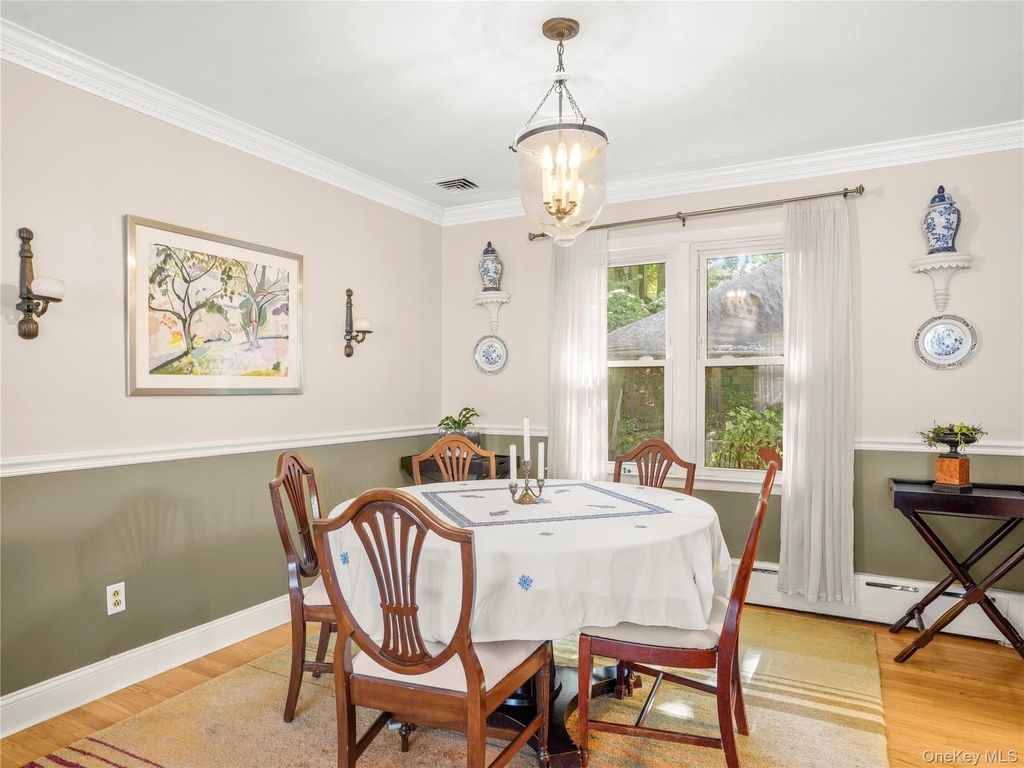 1035 Shore Acres Drive - Photo 4