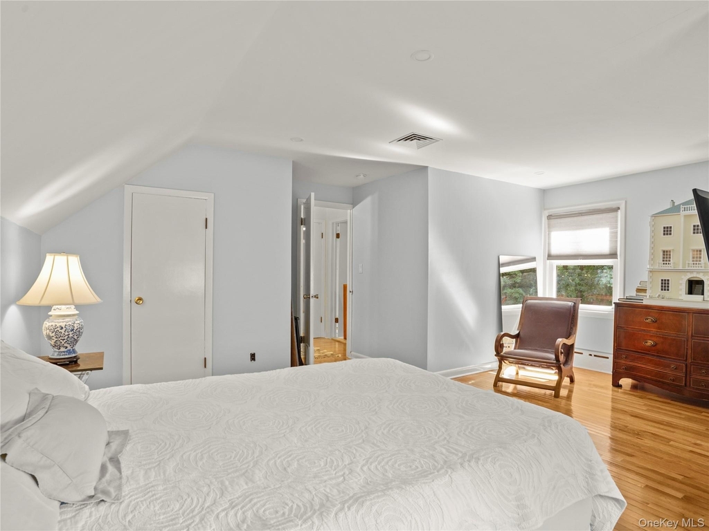 1035 Shore Acres Drive - Photo 12