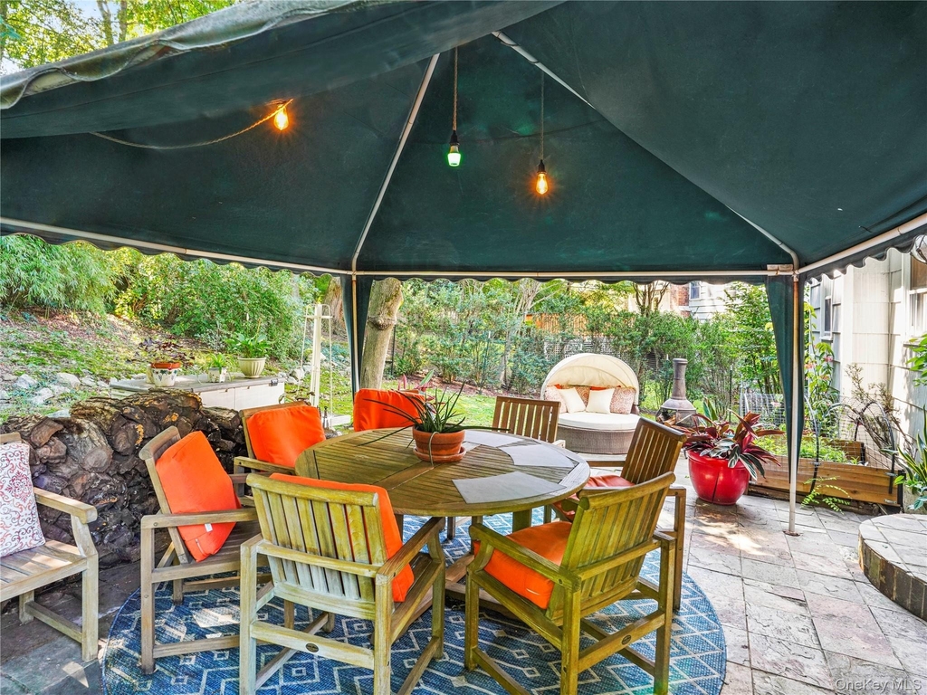 1035 Shore Acres Drive - Photo 17
