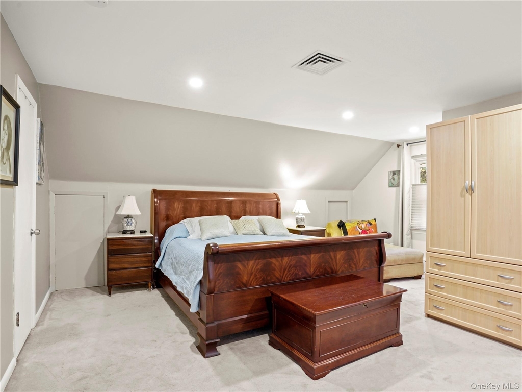 1035 Shore Acres Drive - Photo 11