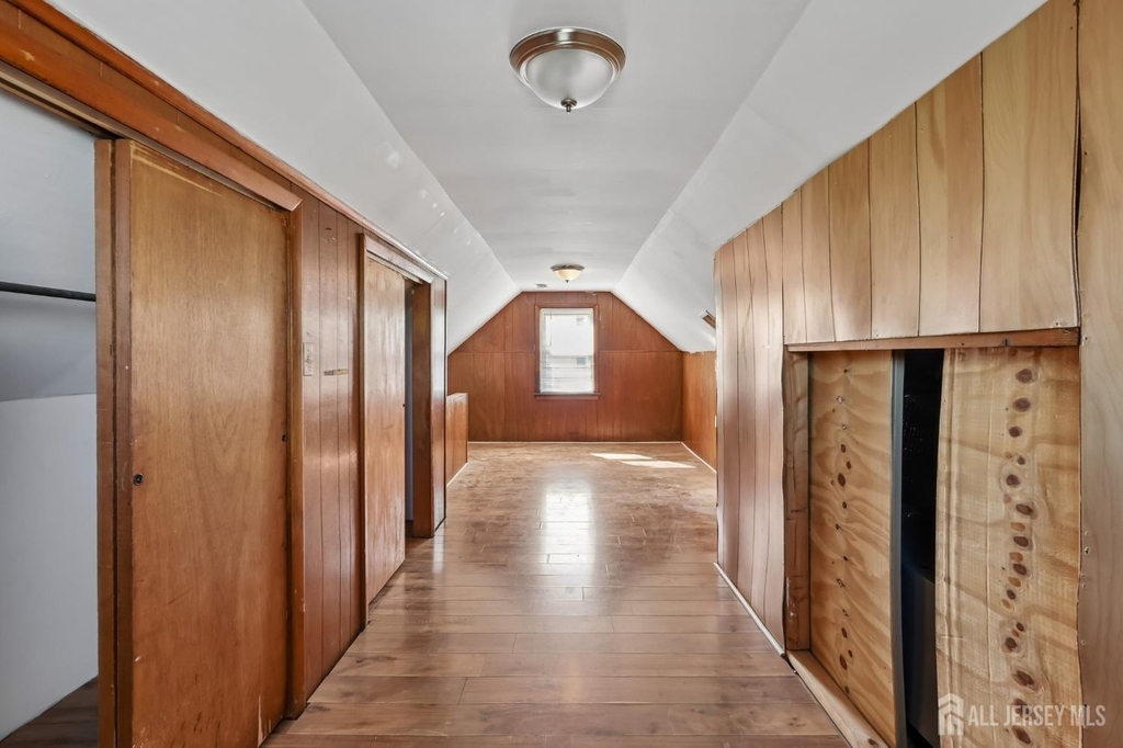 660 Charles Street - Photo 19