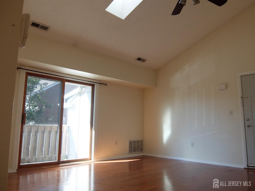 4906 Ravens Crest Drive - Photo 27