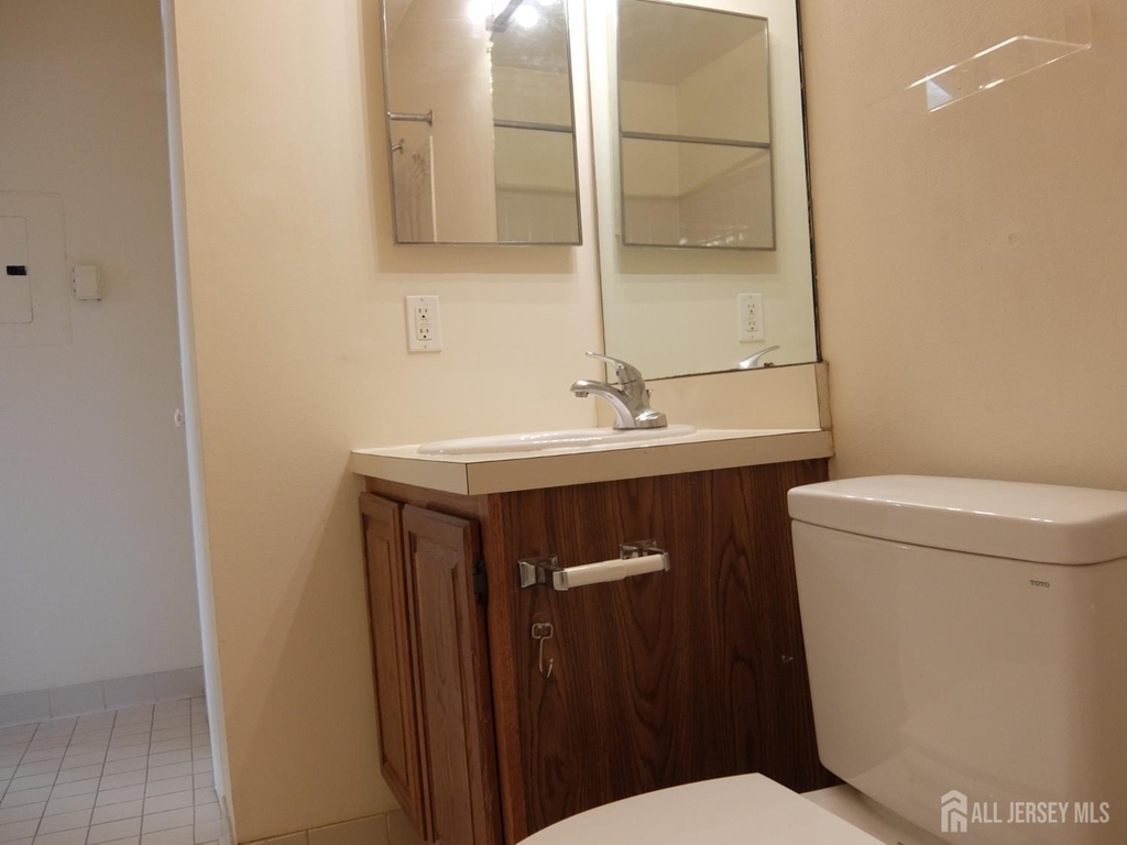 4906 Ravens Crest Drive - Photo 25