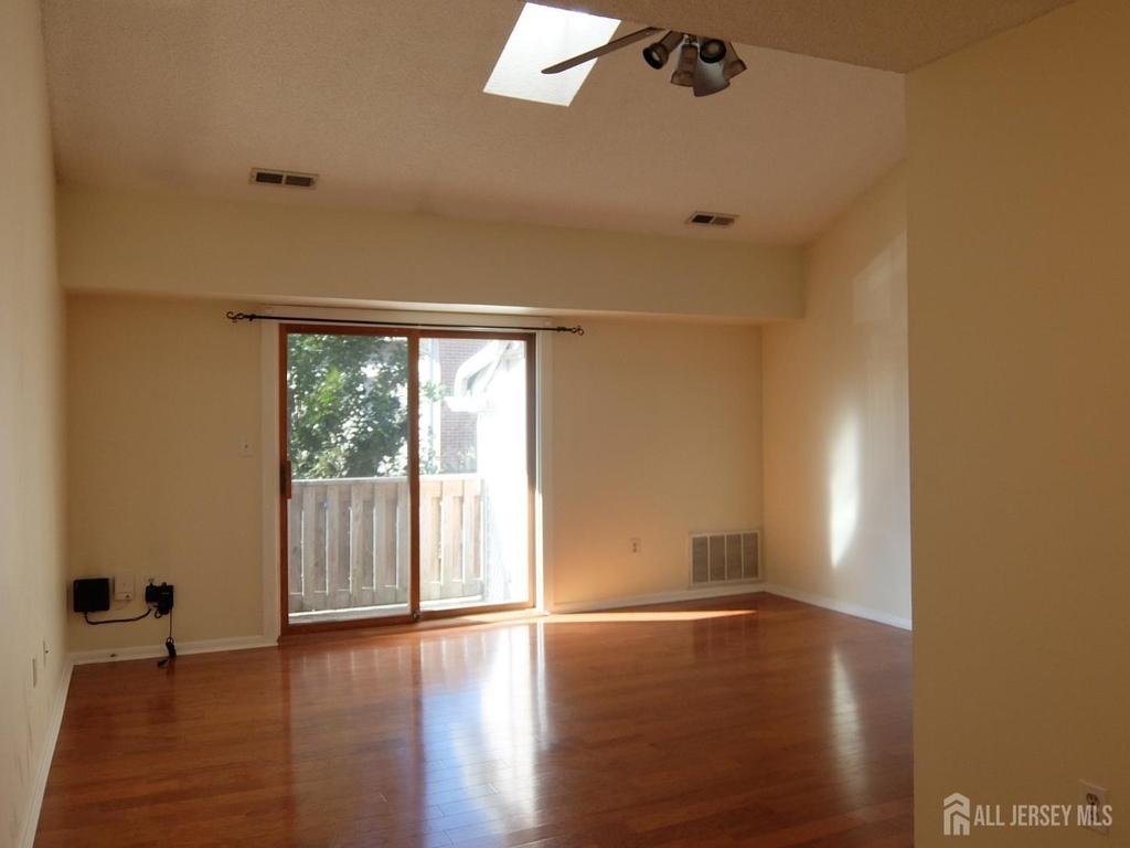 4906 Ravens Crest Drive - Photo 34