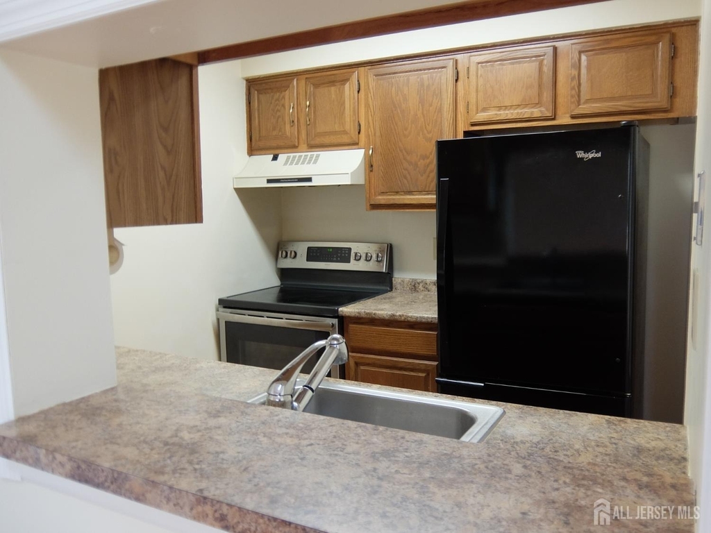 4906 Ravens Crest Drive - Photo 17