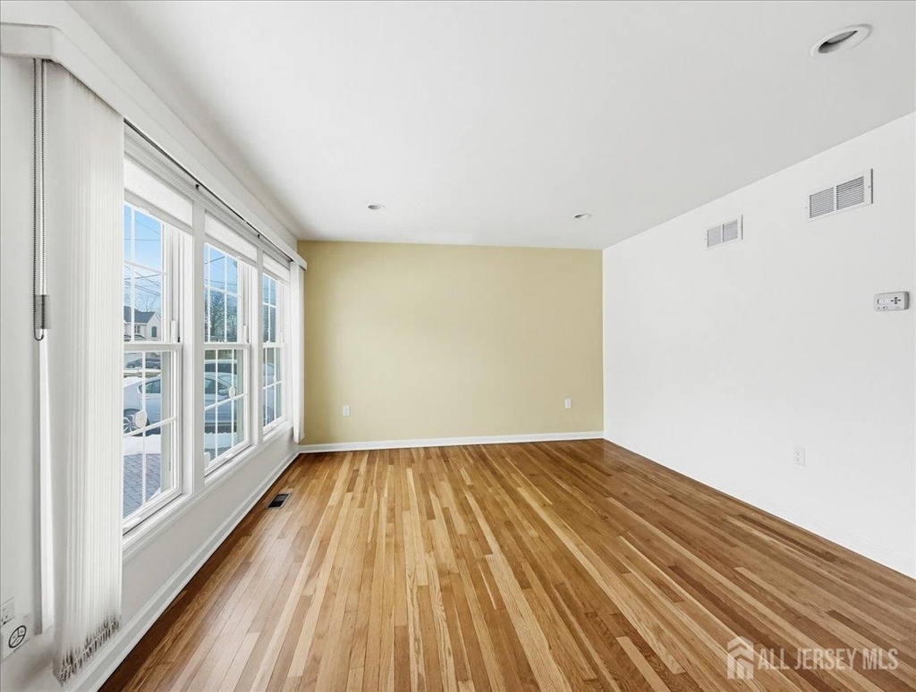 37 Jersey Avenue - Photo 4